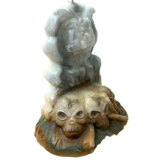 Halloween Vintage Gargoyle Sitting on Skulls  Candle NOS NWOT - Picture 6 of 10